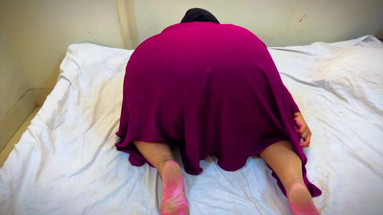 Your Boy's Cum: Lebanese Hot Maid Rest My Bed &amp; I See Her Big...