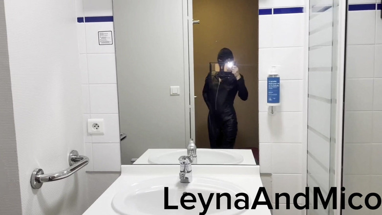 Leyna and mico: Ukrywam mojego męża jako małego mięczaka