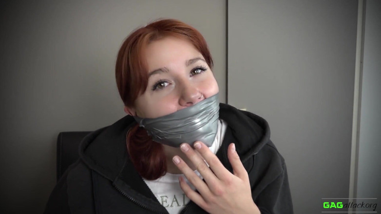 Gag Attack: Red Foxy - căluș cu bandă din PVC