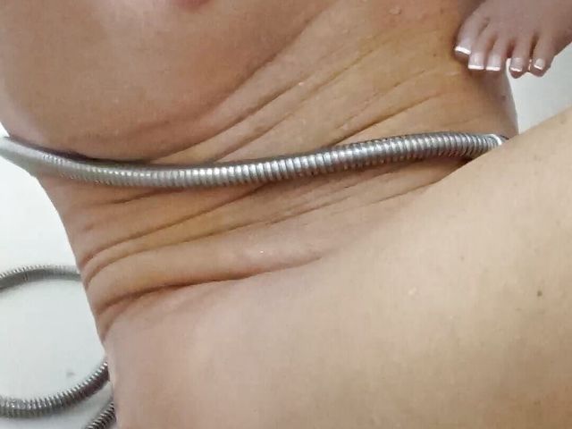 Lizzy Yum April 2024 My Moments Fantasy Masturbation Bath Pussy Orgasm Clit (Lizzy Yum)