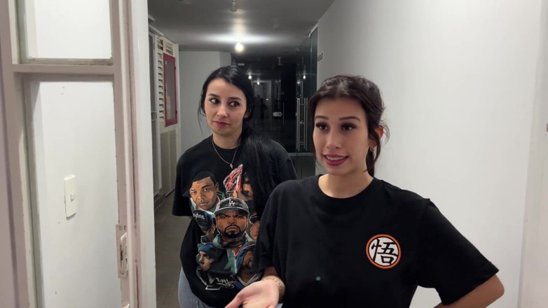 Katty Blake: Lesbian tomboy threesome akhirnya makan keldai putih besar