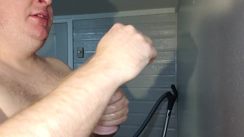 Charlieboy69: 深喉 11 英寸国王鸡巴假阳具