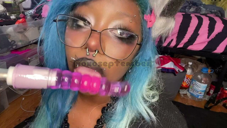fae: September Tries Out Her Fuck Machine