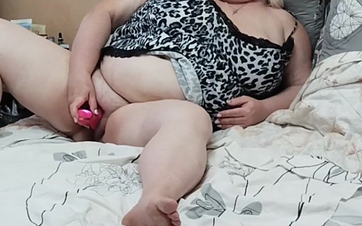Zona901: Schwiegermutter probierte ein neues sextoy an ihrer muschi aus