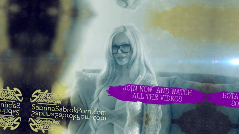 Sabrina Sabrok: ฝักบัวทองคำให้ซาบรีน่า