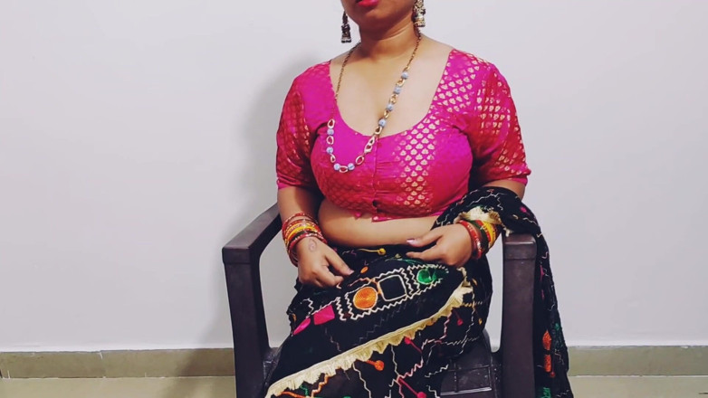 Desi Pari Bhabhi: Hintli üvey anne ve üvey oğlu