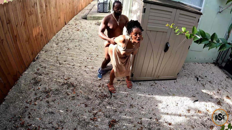 Blackstar xxx: Black Couple Got Caught Fucking Outside on Camera