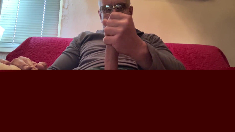 Alex Art: 소파에서 내 자지를 자위해