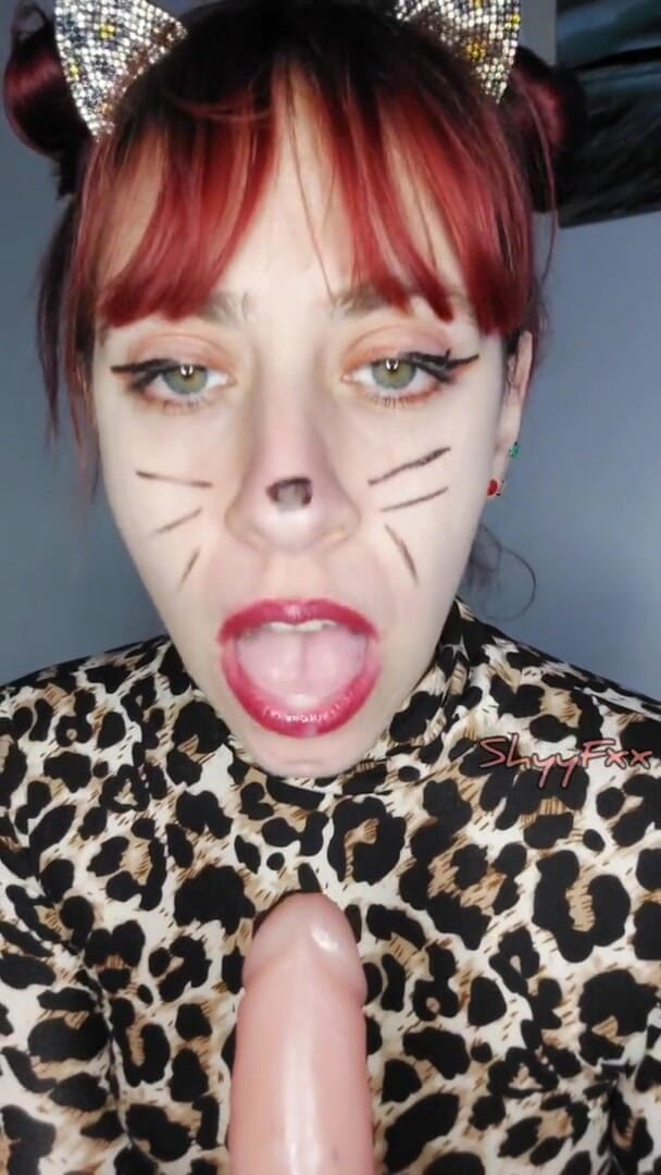 Tu Gauchita Argentina: Shyyfxx "Miluji, když můj lidský pán přijde s tvrdou hračkou"