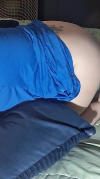 Nyepong kontol dan nikmatin kontolnya