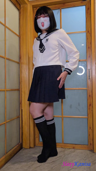 Probador de sissy Kanisa: cambiarse de ropa para ir a la clase de pe