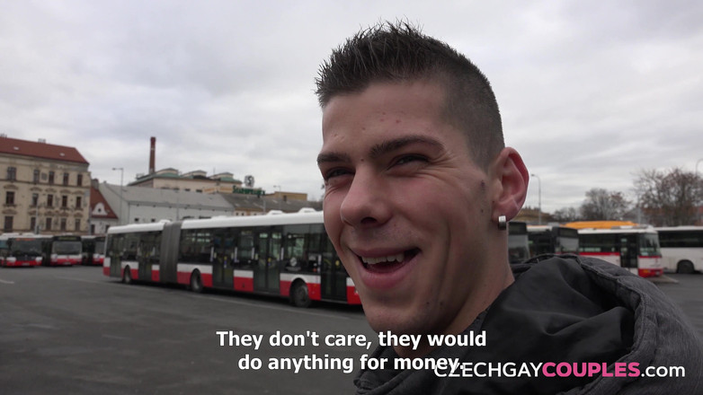 Czech Gay Couples: 捷克同性恋夫妇 3 个破碎的男孩被破坏 - 在布拉格的黑暗角落粗暴骑乘