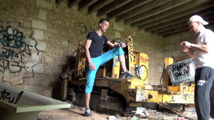 Jess Royan XXX: Sneaker humiliation with John Scott