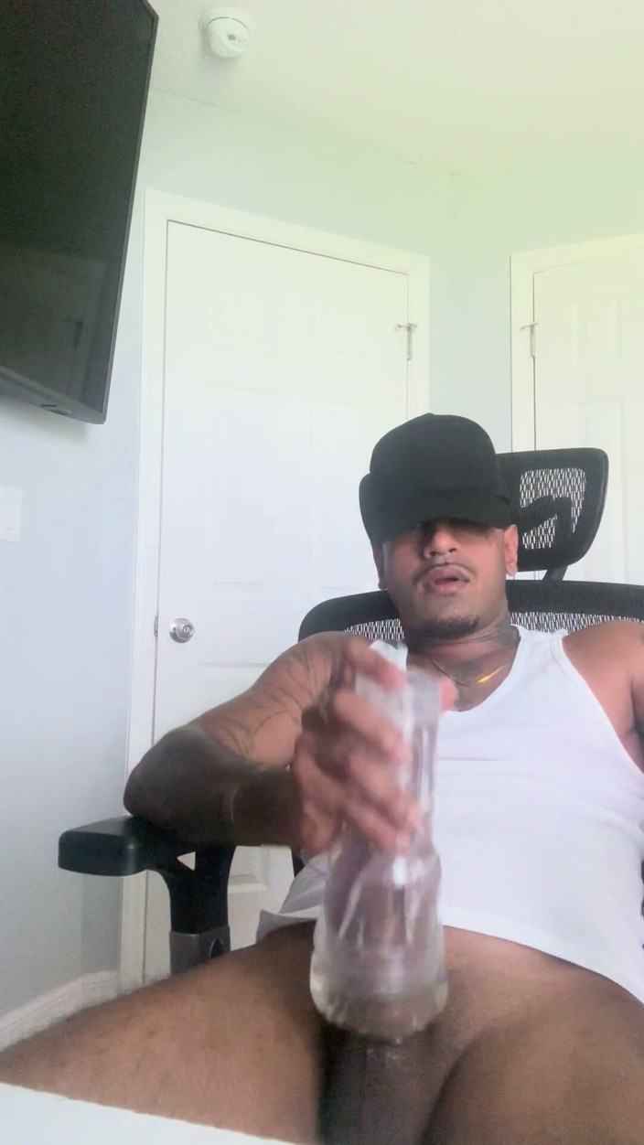 Nando Sinz: Using a Clear Fleshlight and Nutting - Nando Sinz