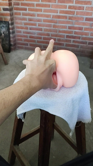 Alex Sixel: Fisting rukou a prstů v jazyku vagíny a dal jsem...