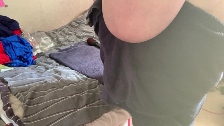 NikNak_BBW: BIg tits BBW on cam - Getting dry &amp; dressed