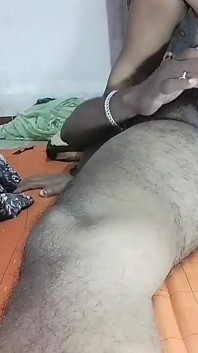 Indian Horny Bhabhi Anuradha Full Mood for Take Big Dick in Her Wet Mouth