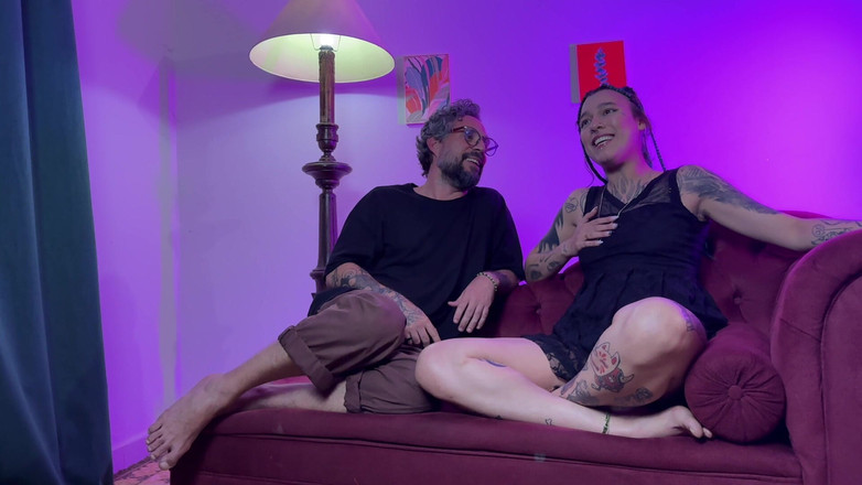 Quente club: Dlouise와 Mario는 그들의 페티쉬에 대해 이야기합니다.