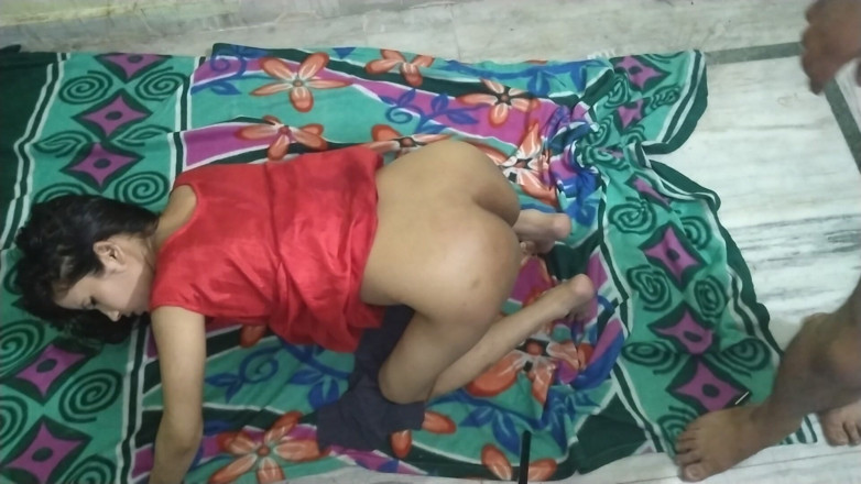 Indian Muslim Couple: Indian Wife Mid Night Magical Sex Romance Comes to Life...