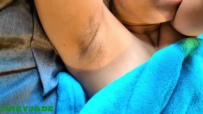 JasmineJade: Des aisselles poilues philippines en gros plan - vol. 12, adoration de...