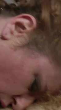 Olgun çapkın bir kadın için iki büyük siyah