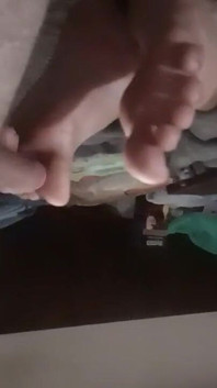 Mengongkek kaki abai yang esok dalam hidup saya. Awek pemain mengabaikan saya, semasa dia bermain.