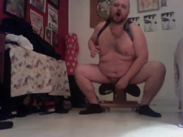 B A Bear: Sticking a Dildo up My Fat Ass and Cumming