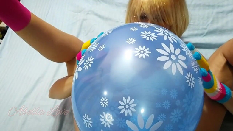 Abella Love: Kinky girl in gloves and socks popping balloon