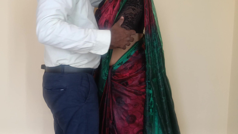 Magilmathi: College Teacher Hot Romance Viral Video