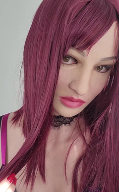 Nicole Nicolette: Möchten Sie mehr sehen? Klicken