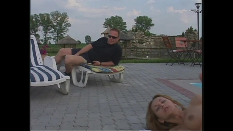 Deutschland porn: V bazénu je vždy zvrhlík