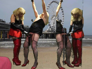 Mrs Samantha: Mrs Samantha Is Spanking Dan Mengusik Hamba Tgirl Marina Dirantai...
