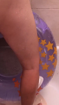 Ванна кімната з надувним купальником