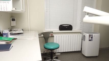 Anal Fans Couple: Dentist seduced an intern at work and he fucked her...