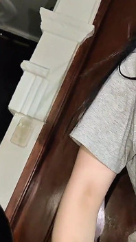 Jím lahodný konečník své sestřenice v jídelně