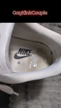 Sharing Nike Air Max Sneaker 2