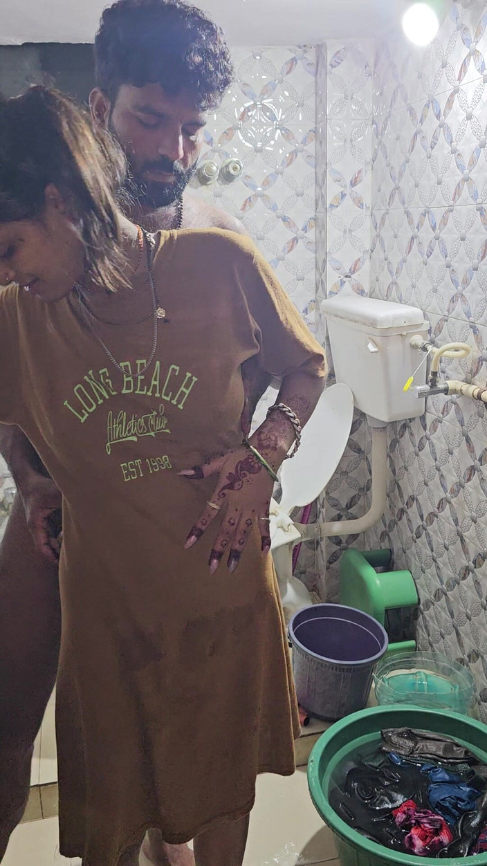 Aalox: Fată indiană desi sexy futută în pizdă strâmtă, sex audio hindi