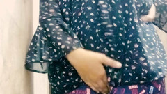 Riyathakur: Pepek awek makcik dikongkek cerita seks Hindi