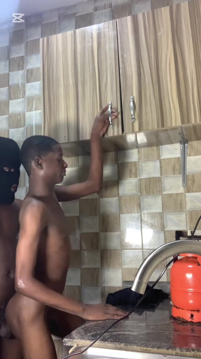 Big_brown: Knullar i köket