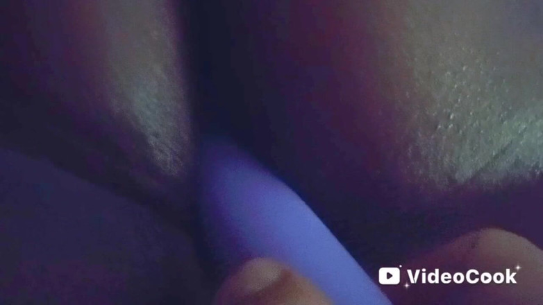 Lola Tha Pink Bunny: Późna noc wibrator grać !!