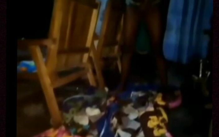 Viporn sex bais: Üvey anne ve üvey oğlu sikişiyor