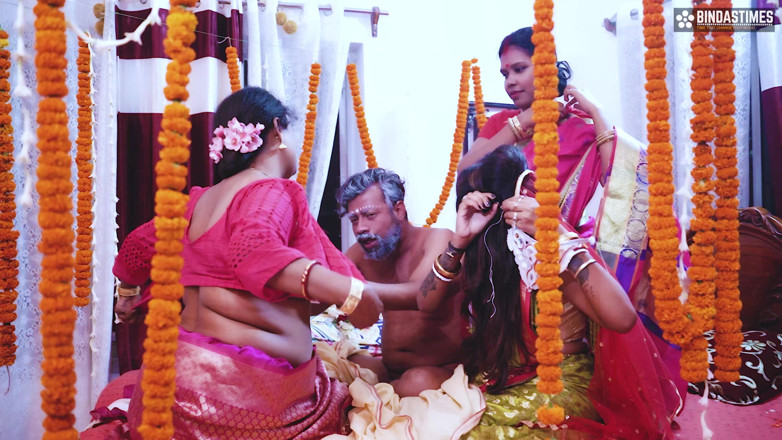 Biind as times: Tharki Burha Nikala Suhagraat Manane Apne Teen Nai Nawali Biwiyon...