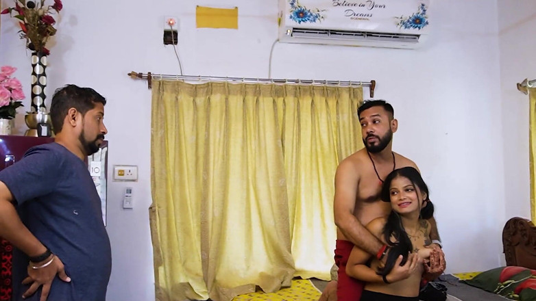 Queen star Desi: Rohit e aman hanno scopato la sua sorellastra quando lei...