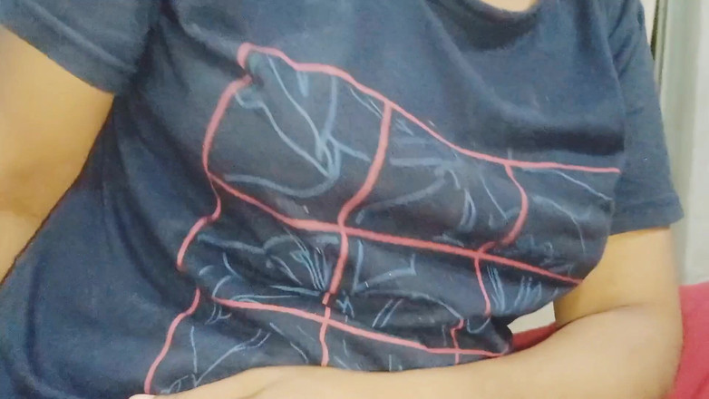 Sexy_girl_nehu: Indická sexy Bhabhi Neha Nejžhavější kouření sání vůbec a sperma...