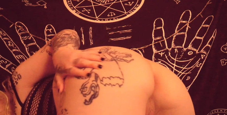 Estrella Steam: Video Můj zadek říká dobré ráno