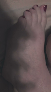 Sexy MILF Feet