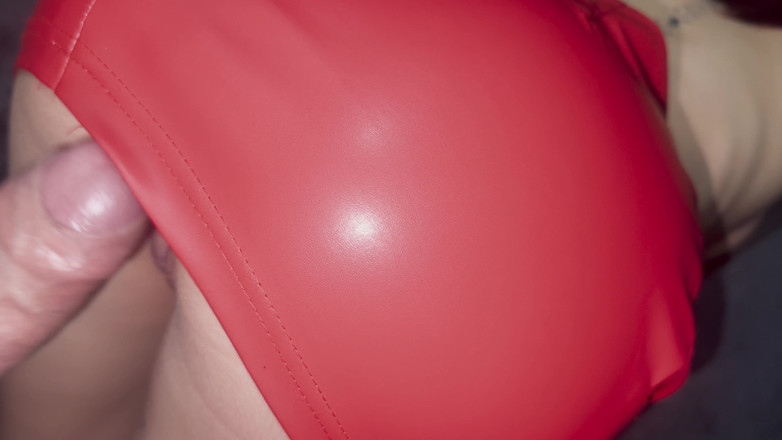 Emily 18: On Distroy My Tight 18 Ass po raz pierwszy - 18 vs 38 (Dodaj mnie...
