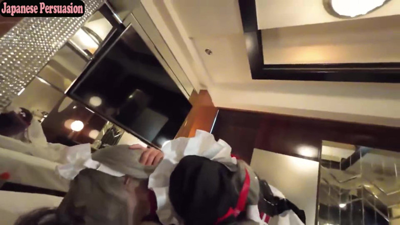 Asian happy ending: Cosplayer with Pure Image Reveals Secret Side, Post-event Mood Turns...