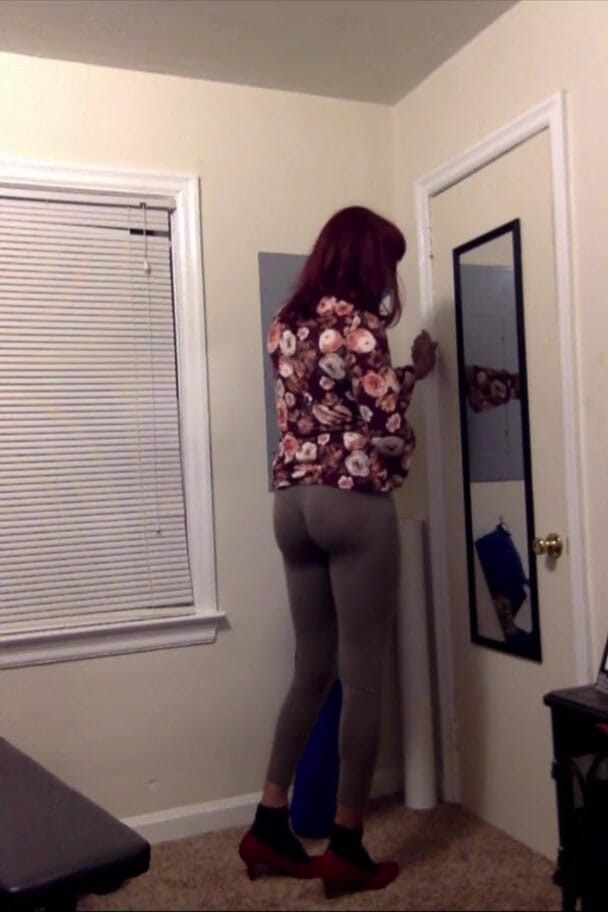 SweetcakesTee: SweetCakes em casa em spandex cinza