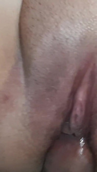 여친의 통통한 보지를 따먹어